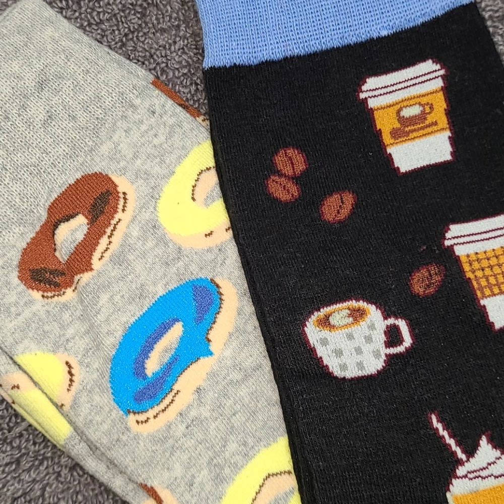 Coffee and donuts! Lot of 2 pairs of men's socks - Picture 2 of 16